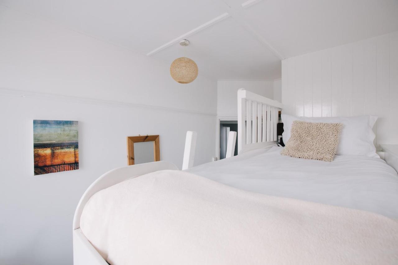 The Pad Apartment New Quay Exterior foto